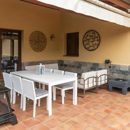 Sonrisa De Llanes شاليه Pancar